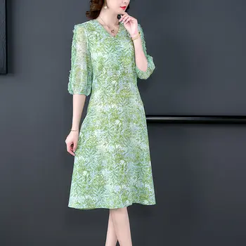 Зелена коприна на роклята летен стил, тънък цветен темперамент, модни рокли Миди с V-образно деколте и с 3/4 ръкав, елегантни дамски свободни рокли Z1794